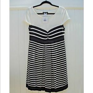 Nanette Lepore dress size S brand new